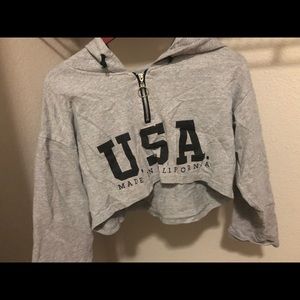 Crop USA 3/4zip “hoodie”